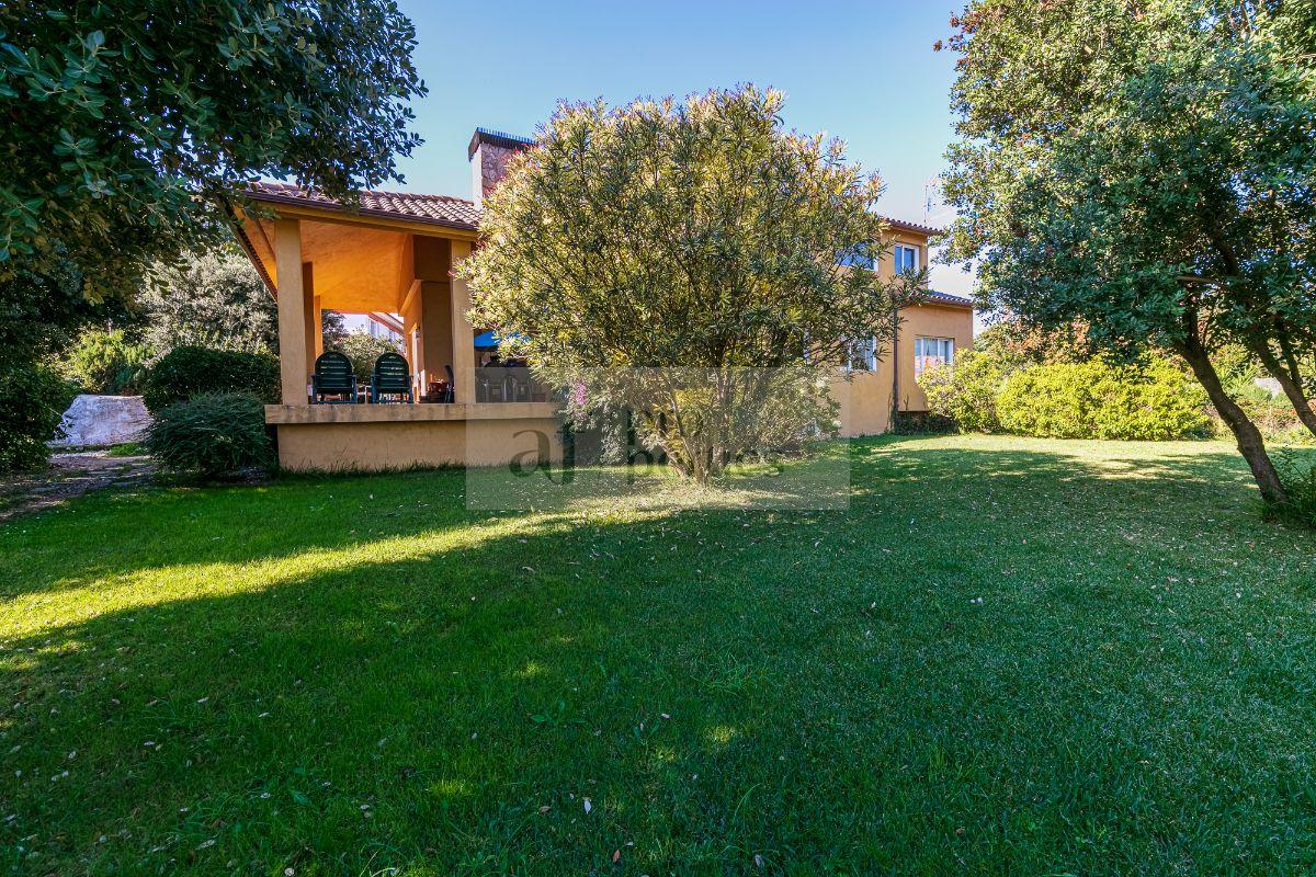 For sale of chalet in Nigrán