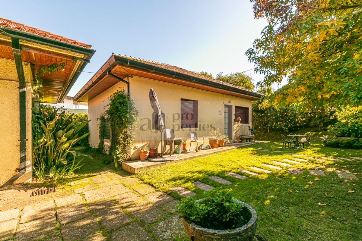 Zu verkaufen von chalet in
 Vigo