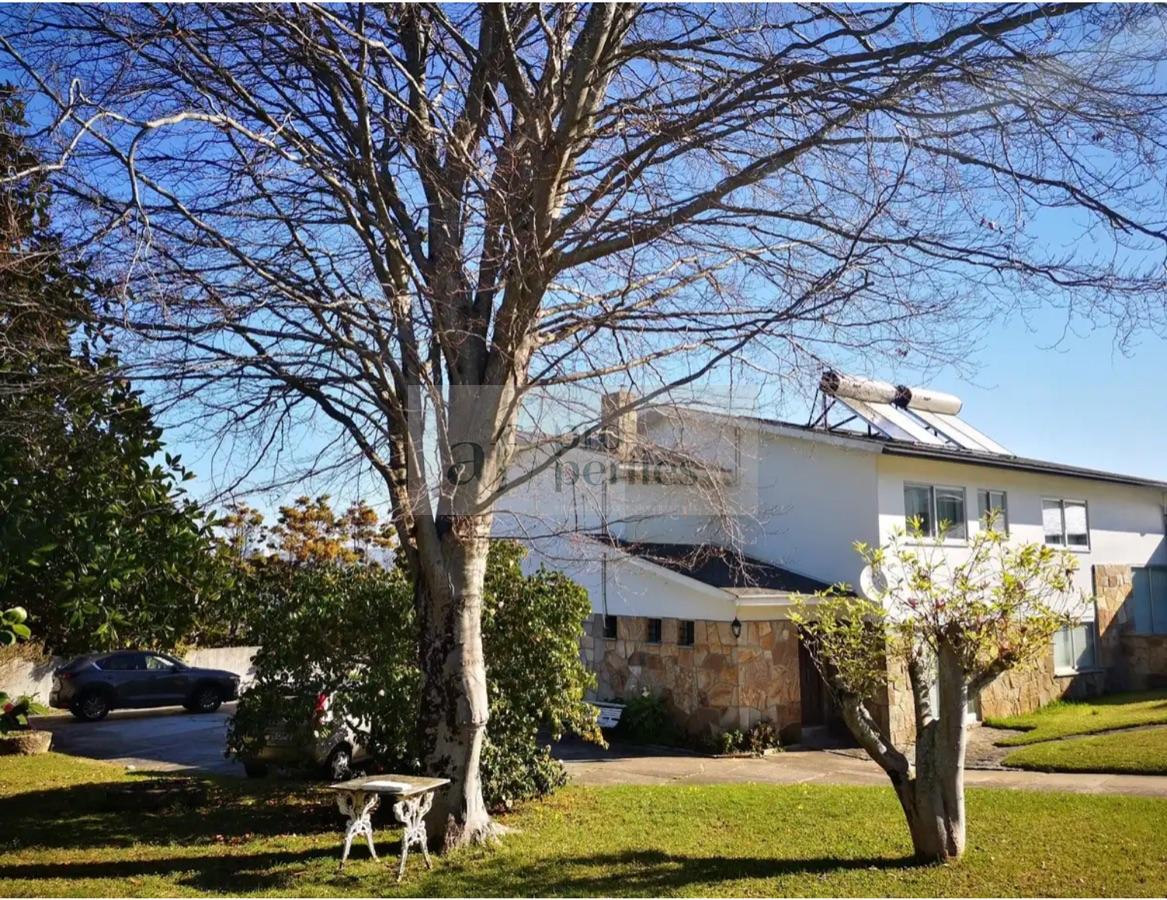 Zu verkaufen von chalet in
 Vigo