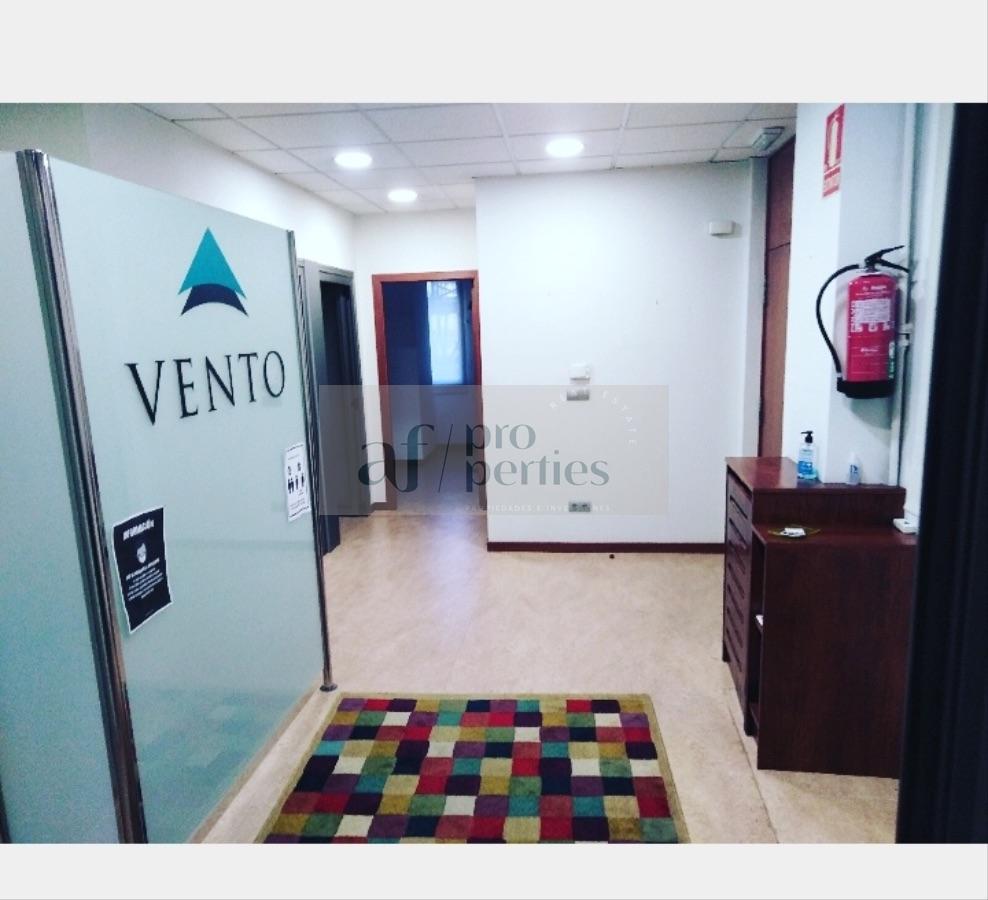 For sale of office in Vigo