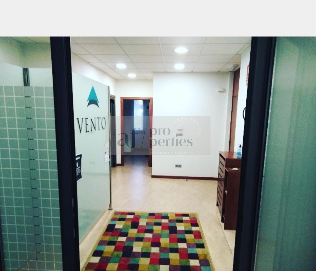 For sale of office in Vigo