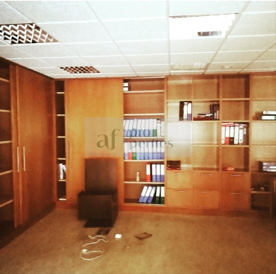 For sale of office in Vigo