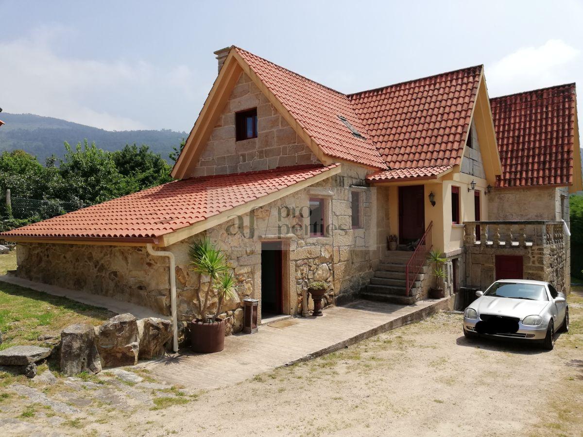 Venda de casa em Moaña