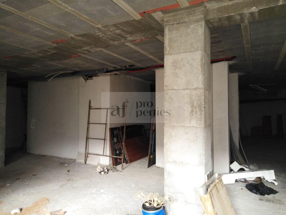 For sale of commercial in Vigo