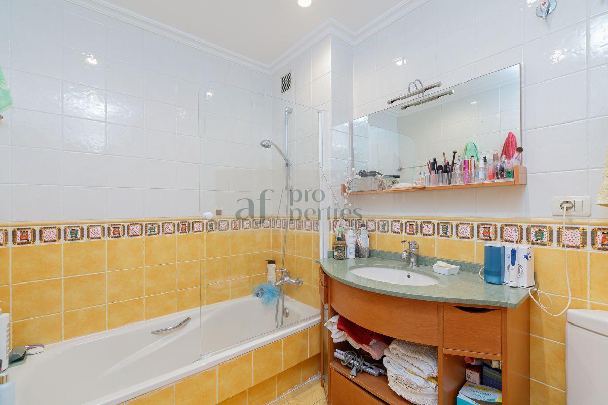 For sale of chalet in Nigrán