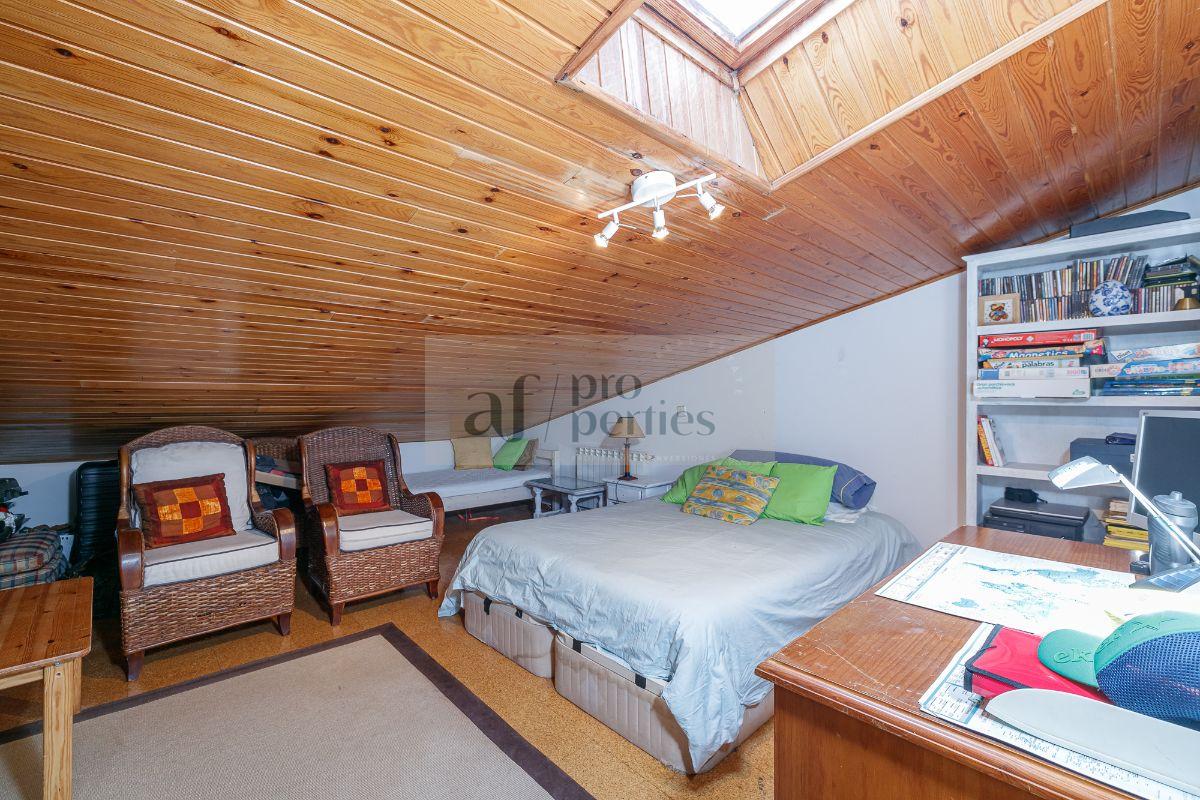 For sale of chalet in Nigrán