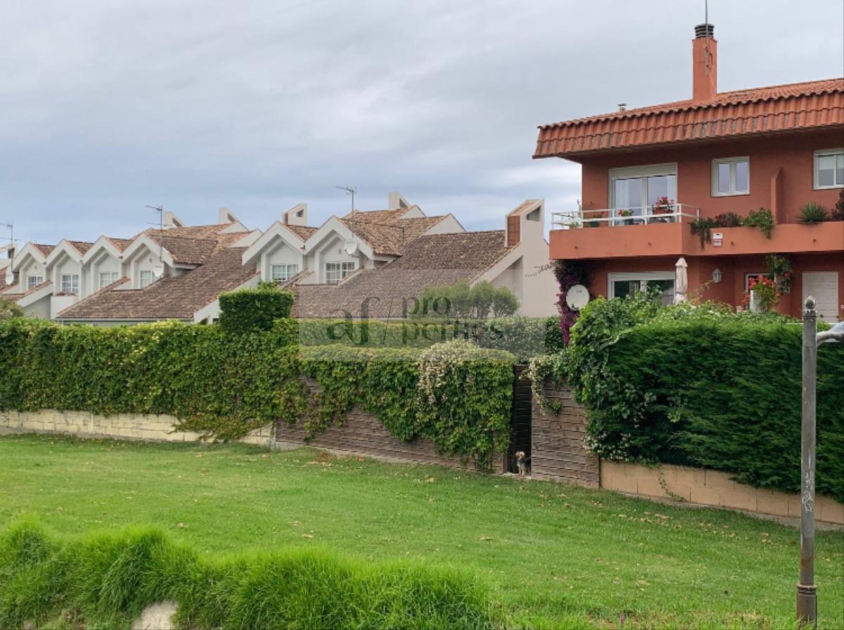 For sale of chalet in Nigrán
