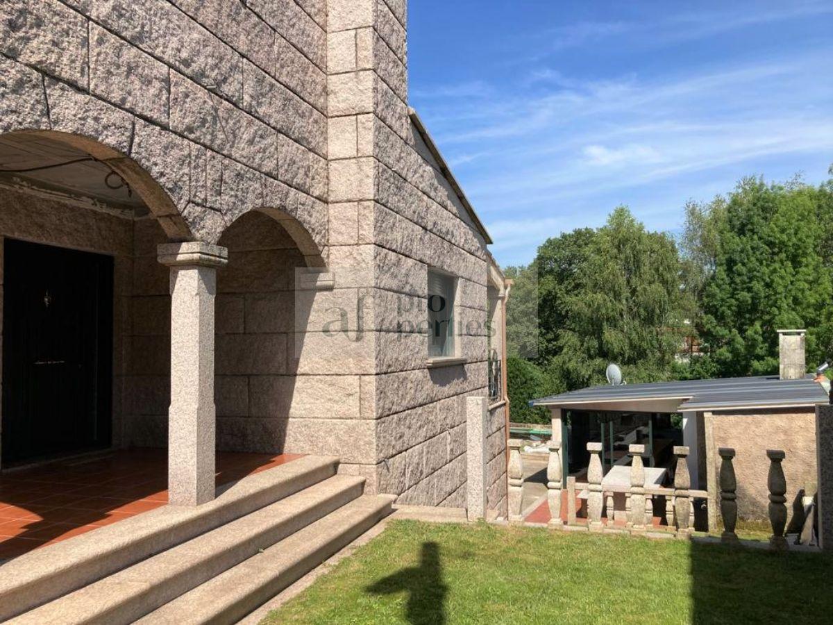 For sale of chalet in Vigo
