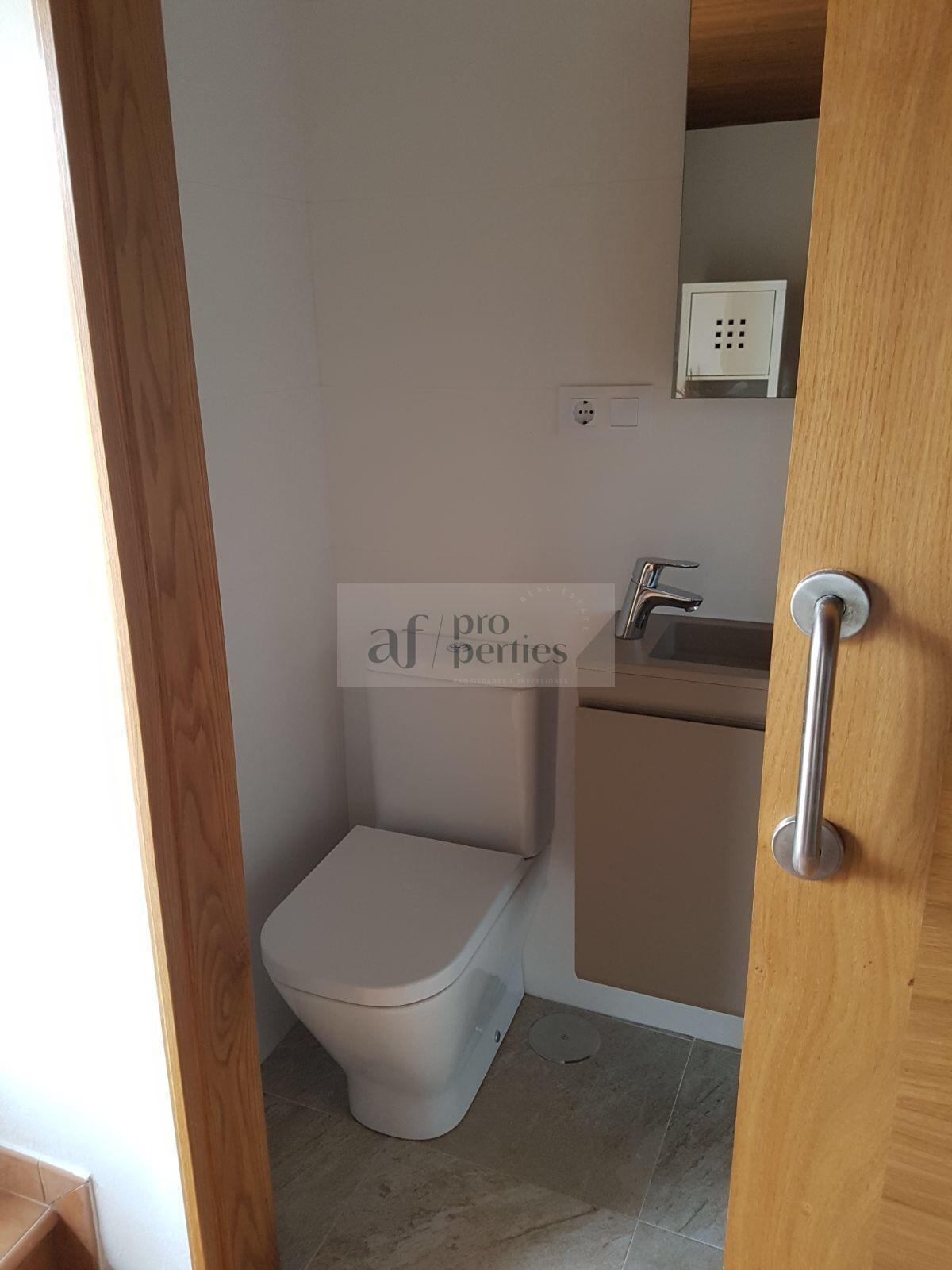 Zu verkaufen von chalet in
 Vigo