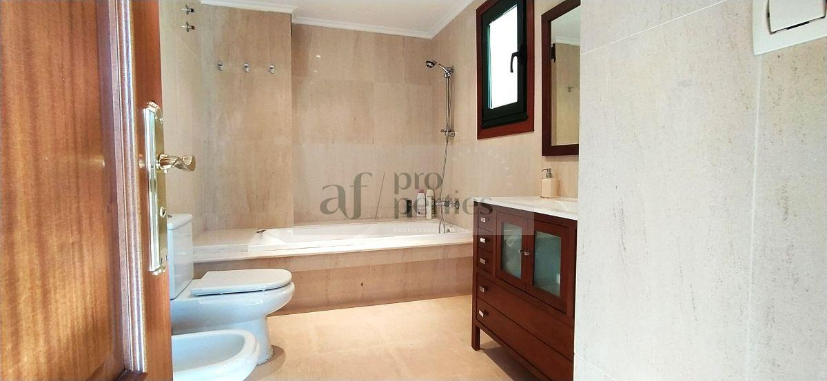 Venta de chalet en Domaio