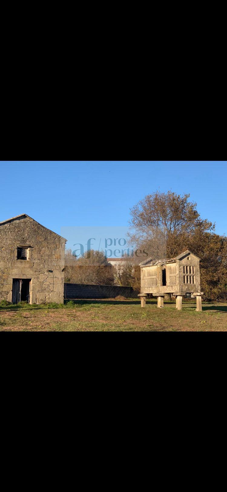 Venta de finca rústica en Marín