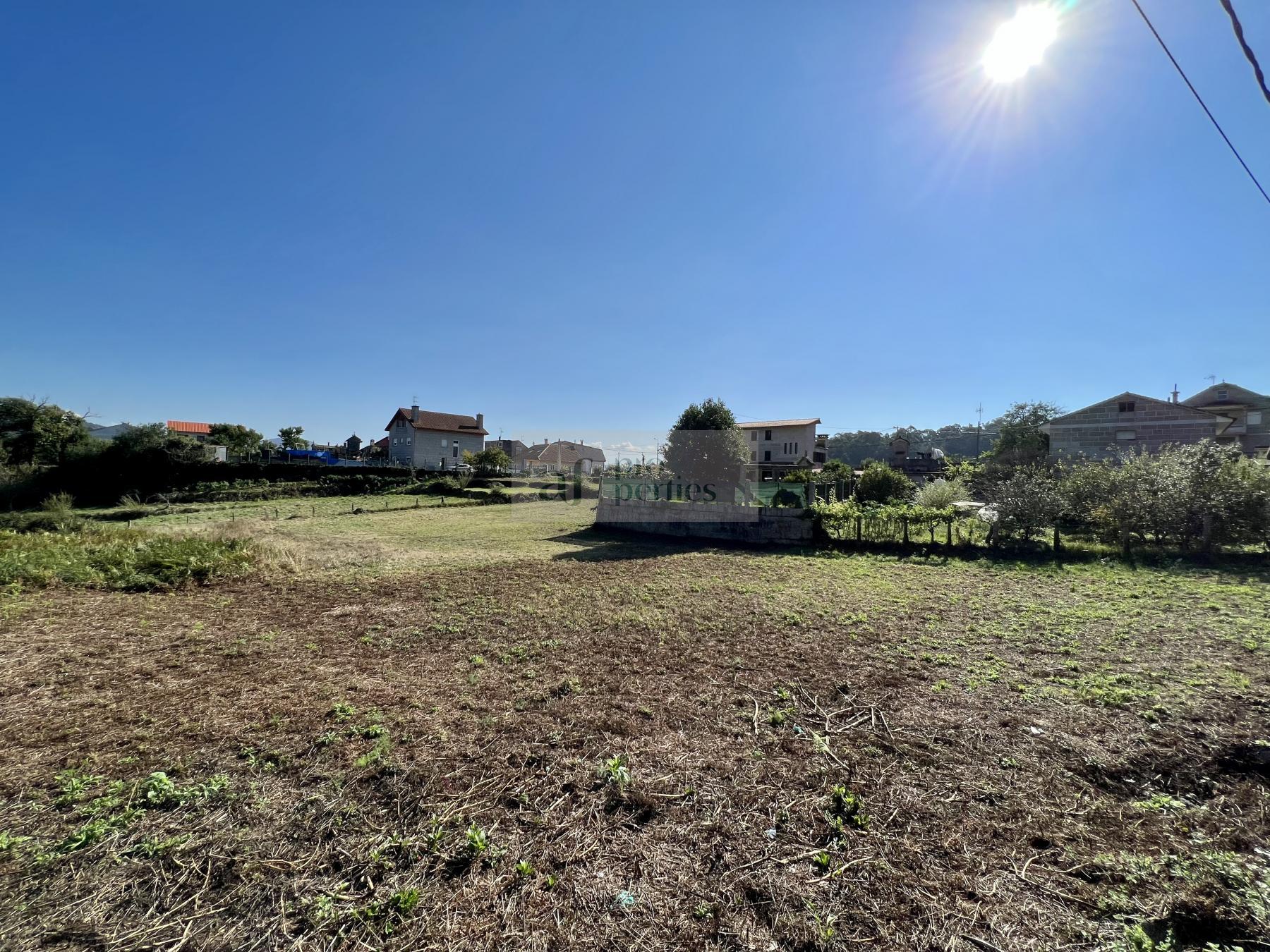 For sale of land in Gondomar
