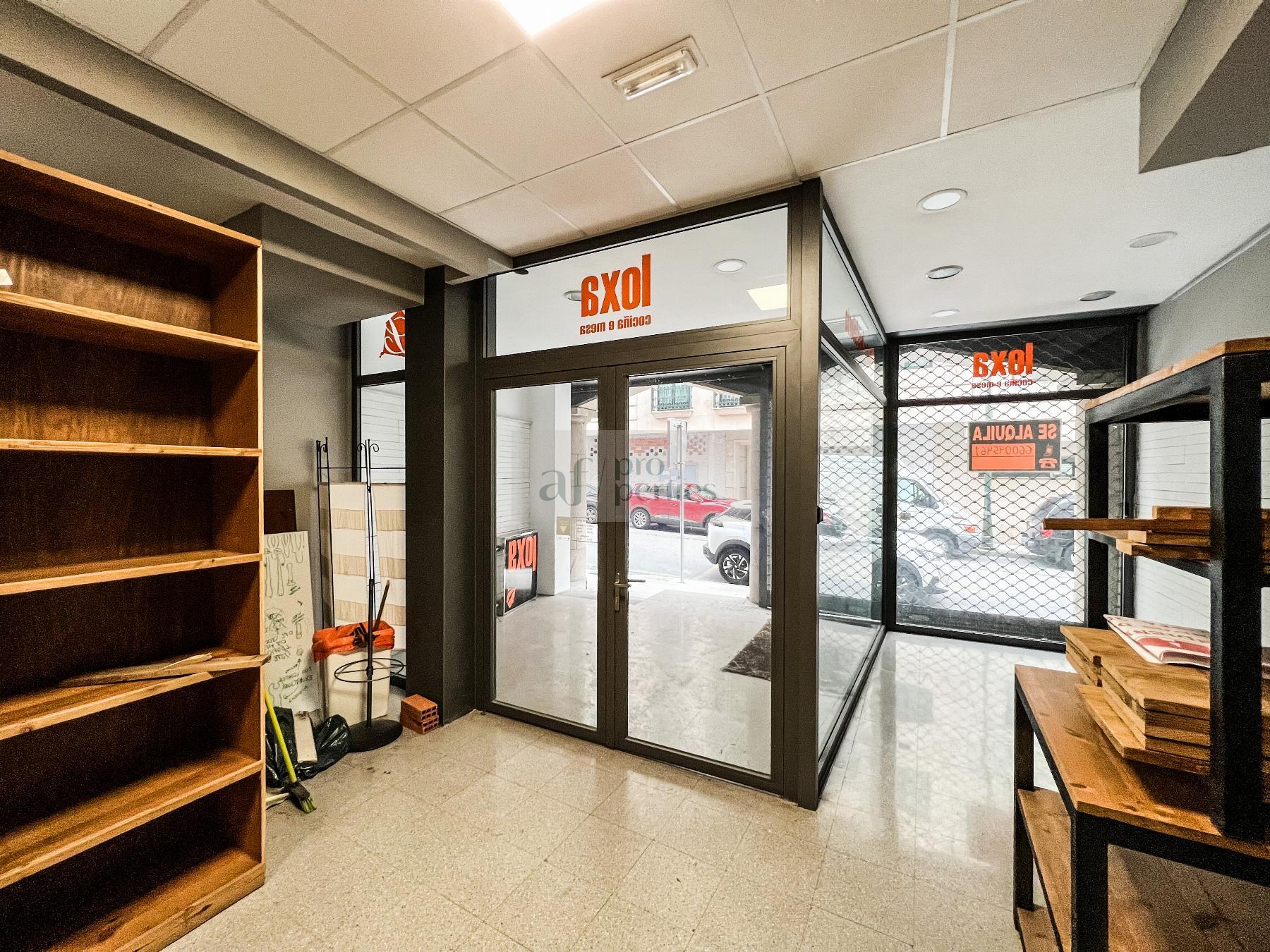 For sale of commercial in Pontevedra