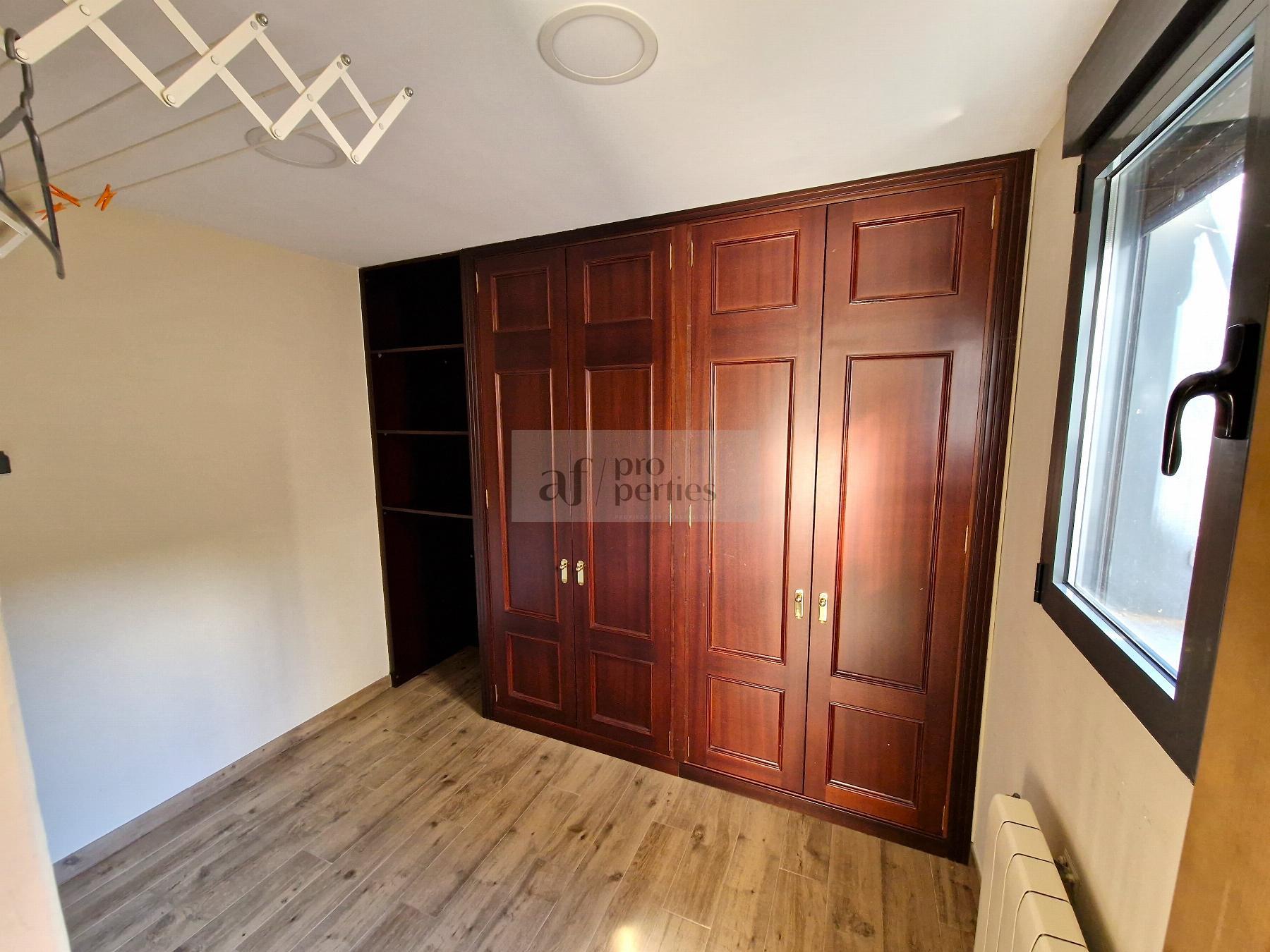 Kleiderschrank