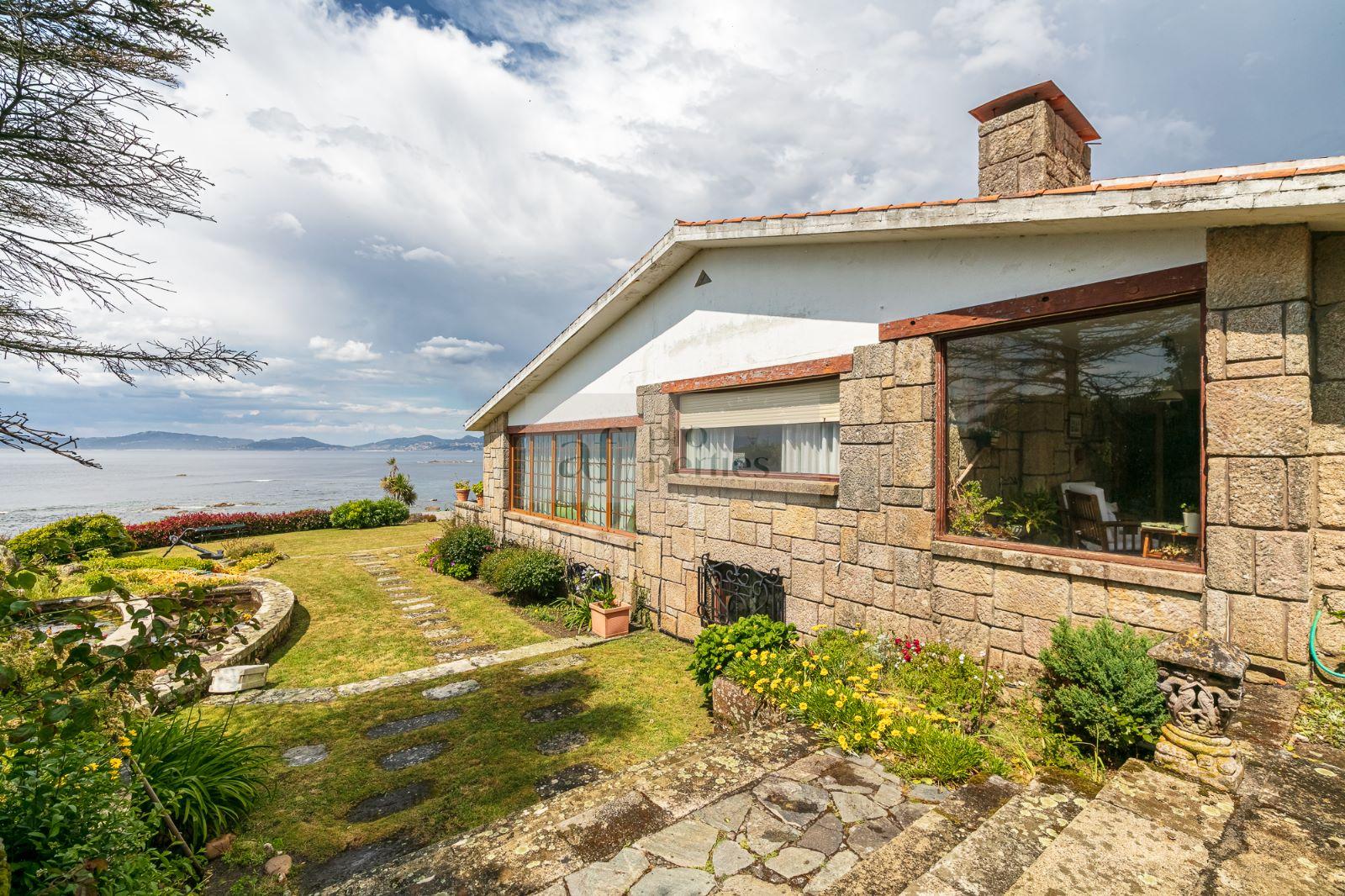 For sale of chalet in Vigo