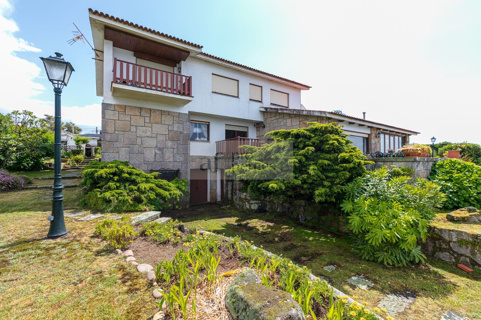 Zu verkaufen von chalet in
 Vigo