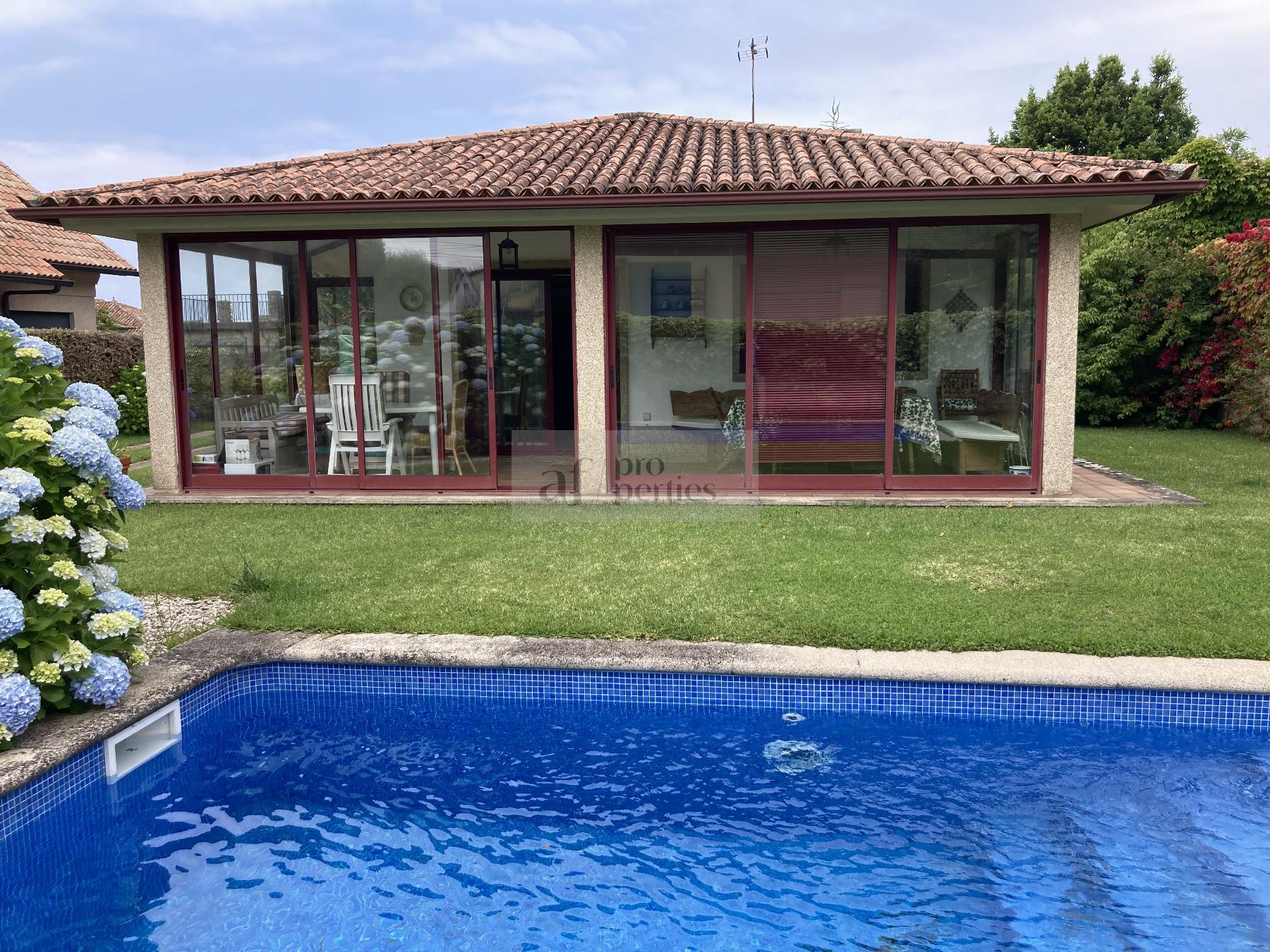 For sale of chalet in Vigo