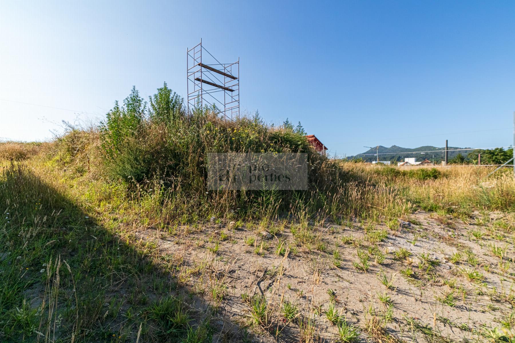 Zu verkaufen von grundstück in
 Vigo