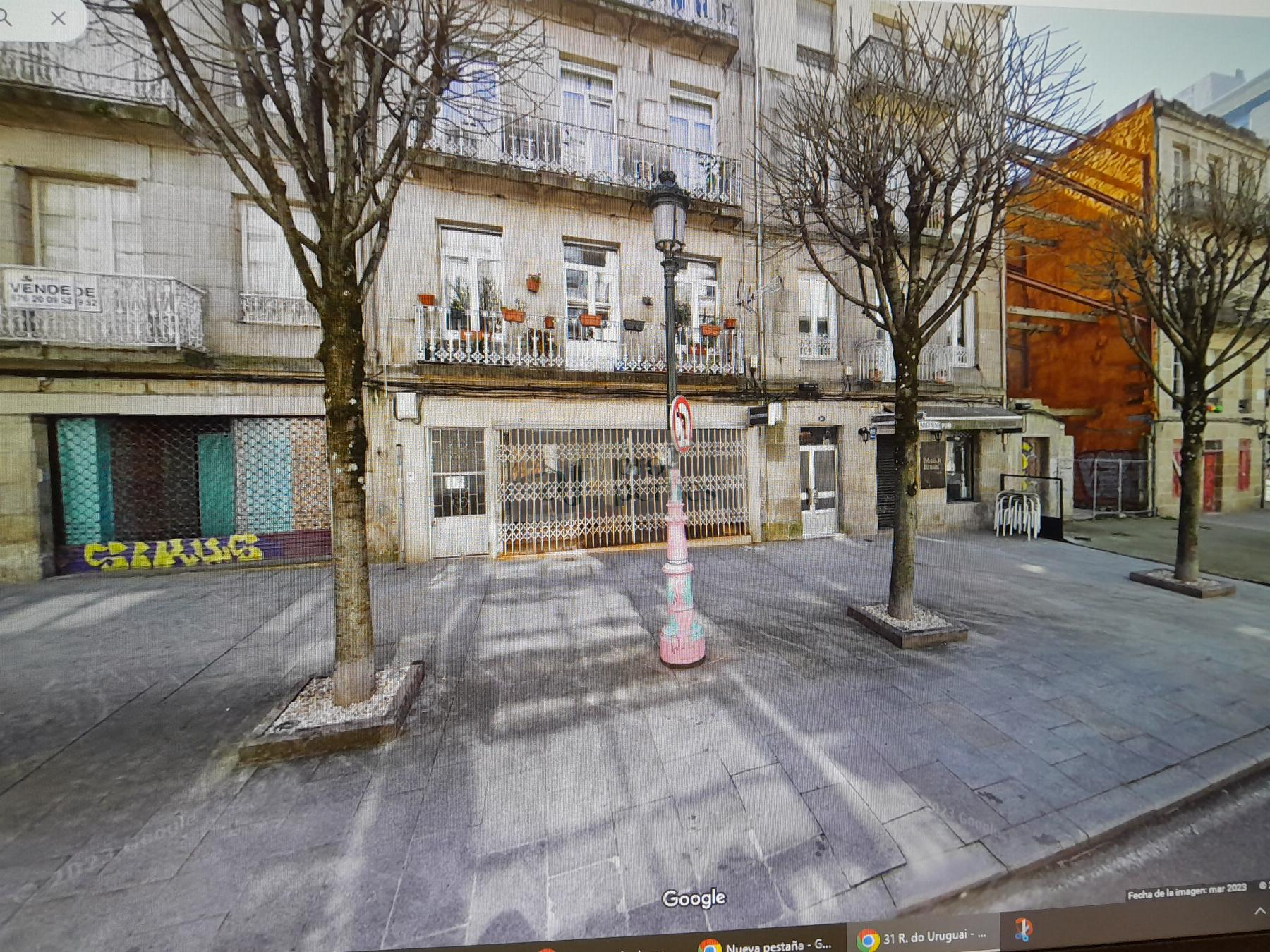 For sale of commercial in Vigo