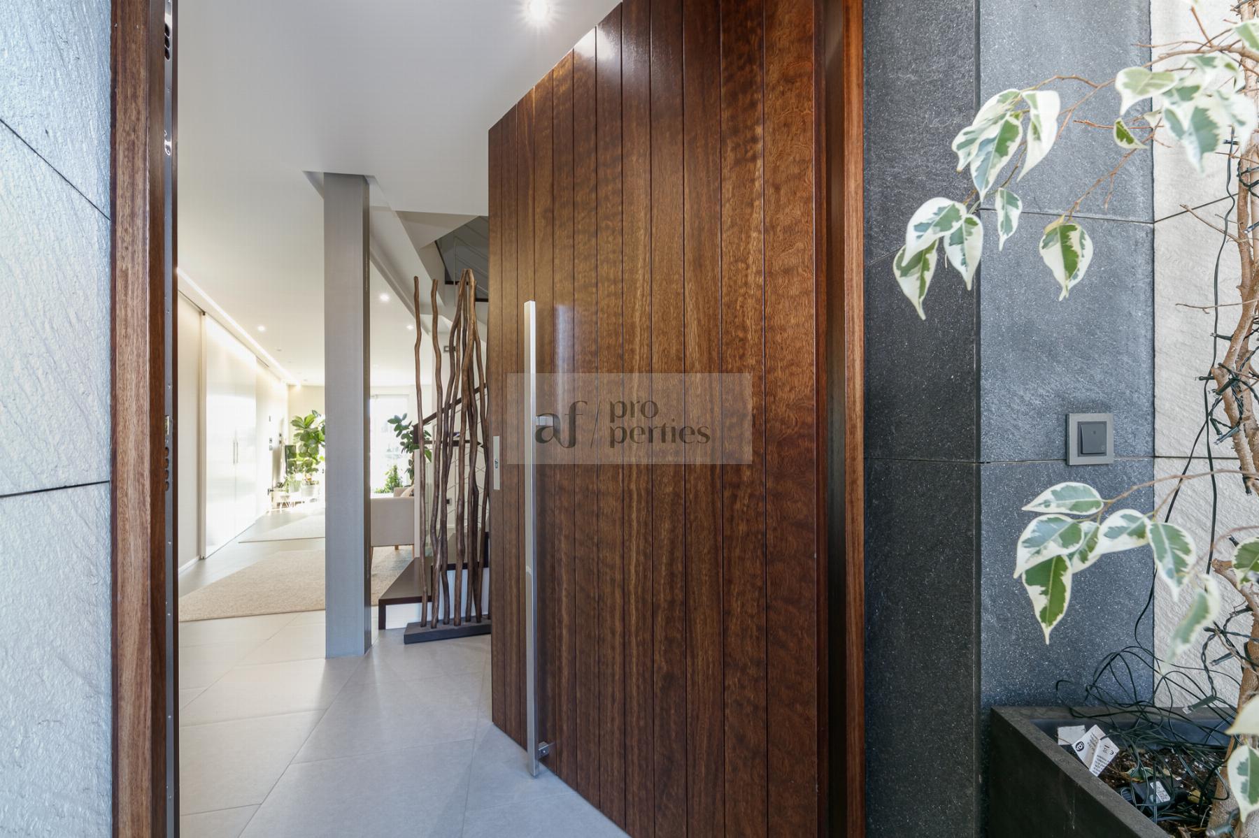 Entry/Exit