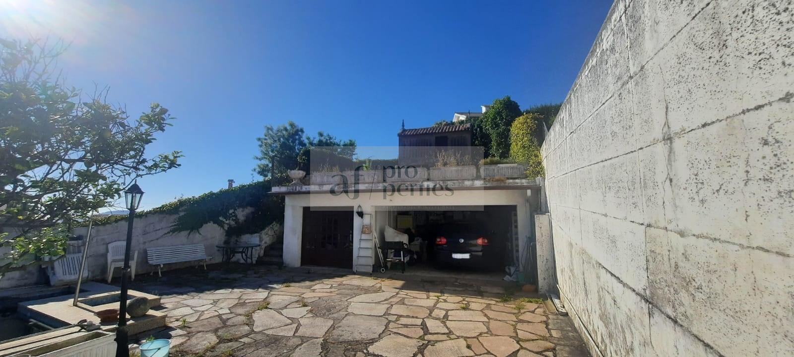 Zu verkaufen von chalet in
 Vigo