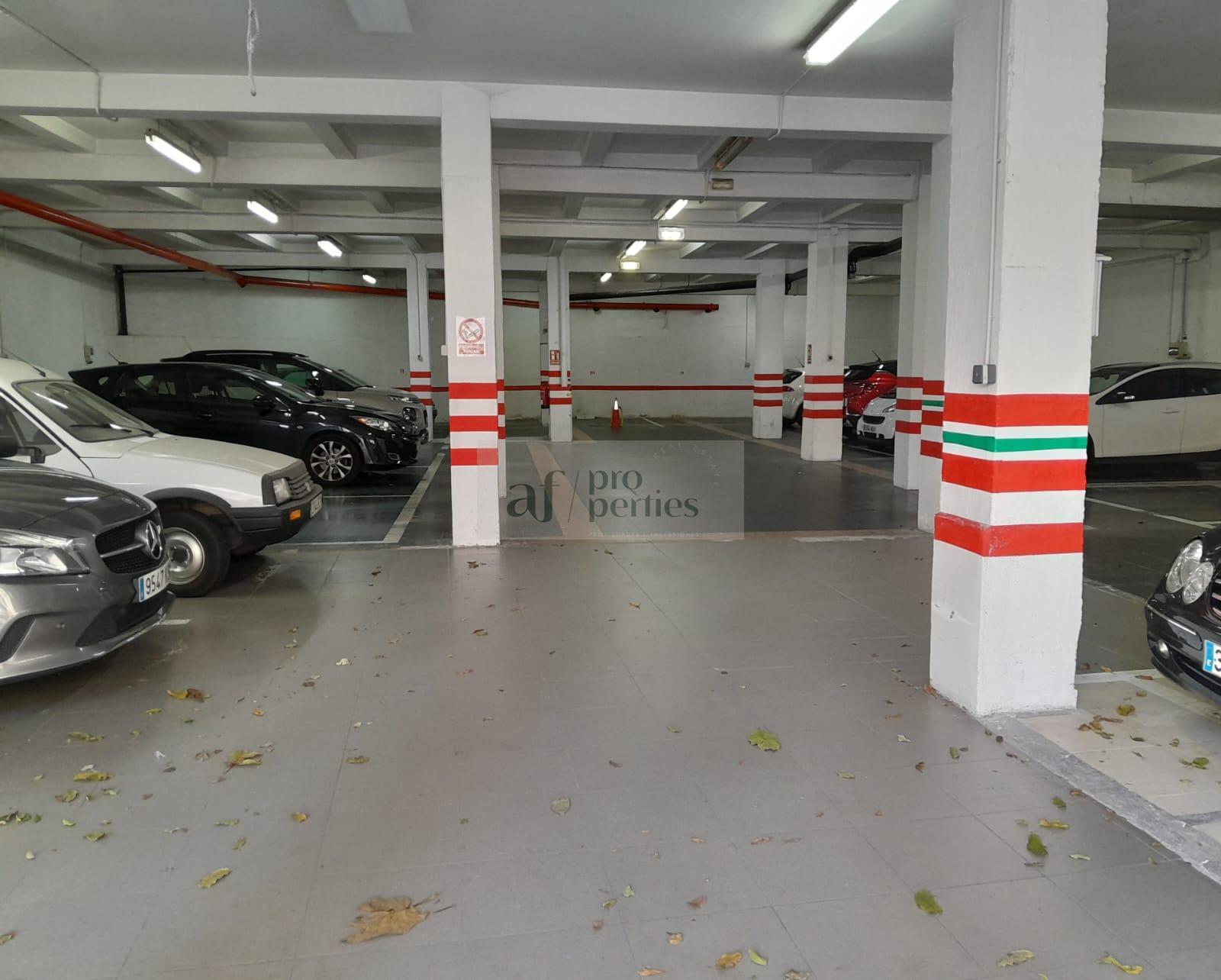 For sale of garage in Vigo