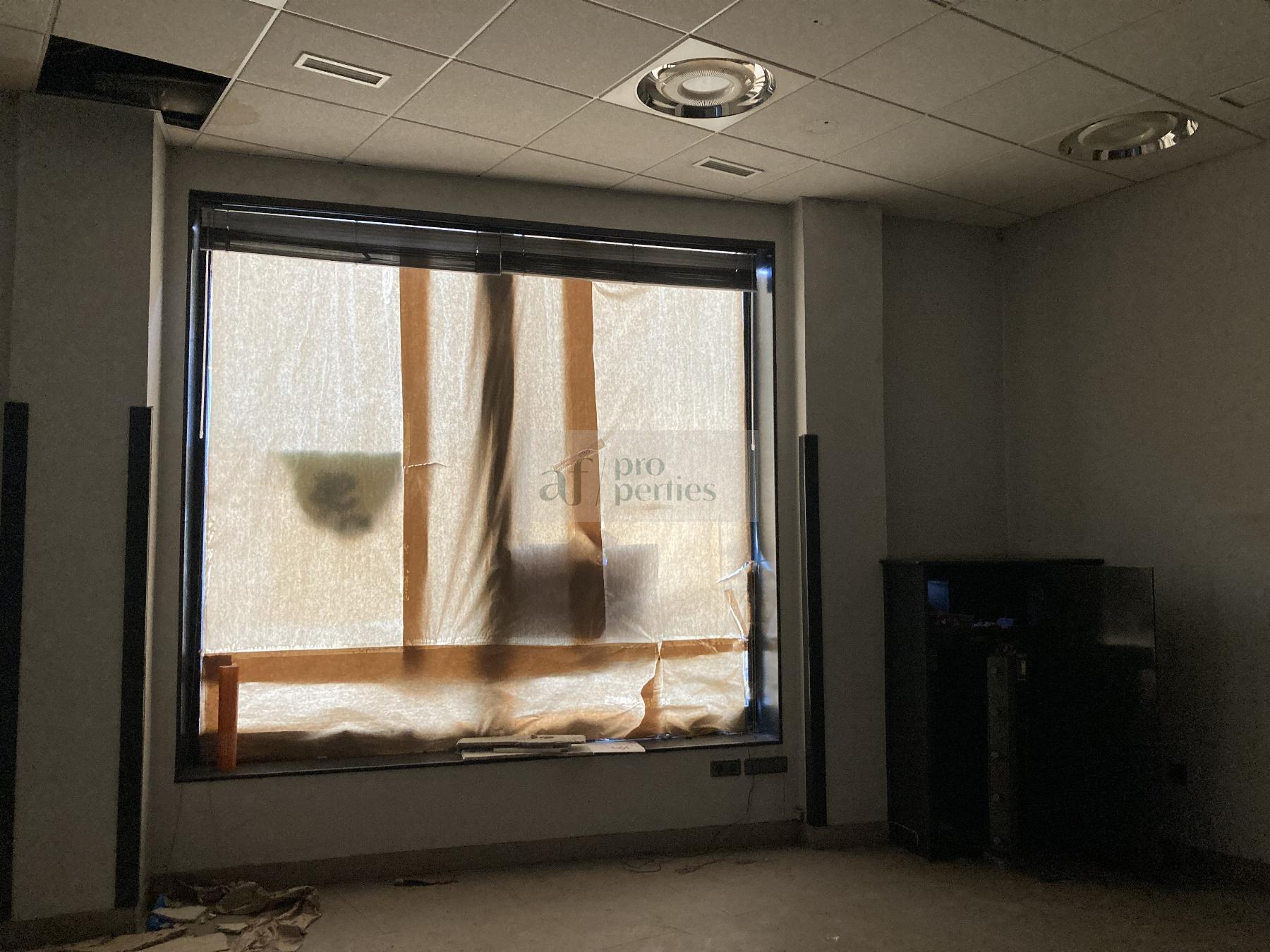 For sale of commercial in Vigo
