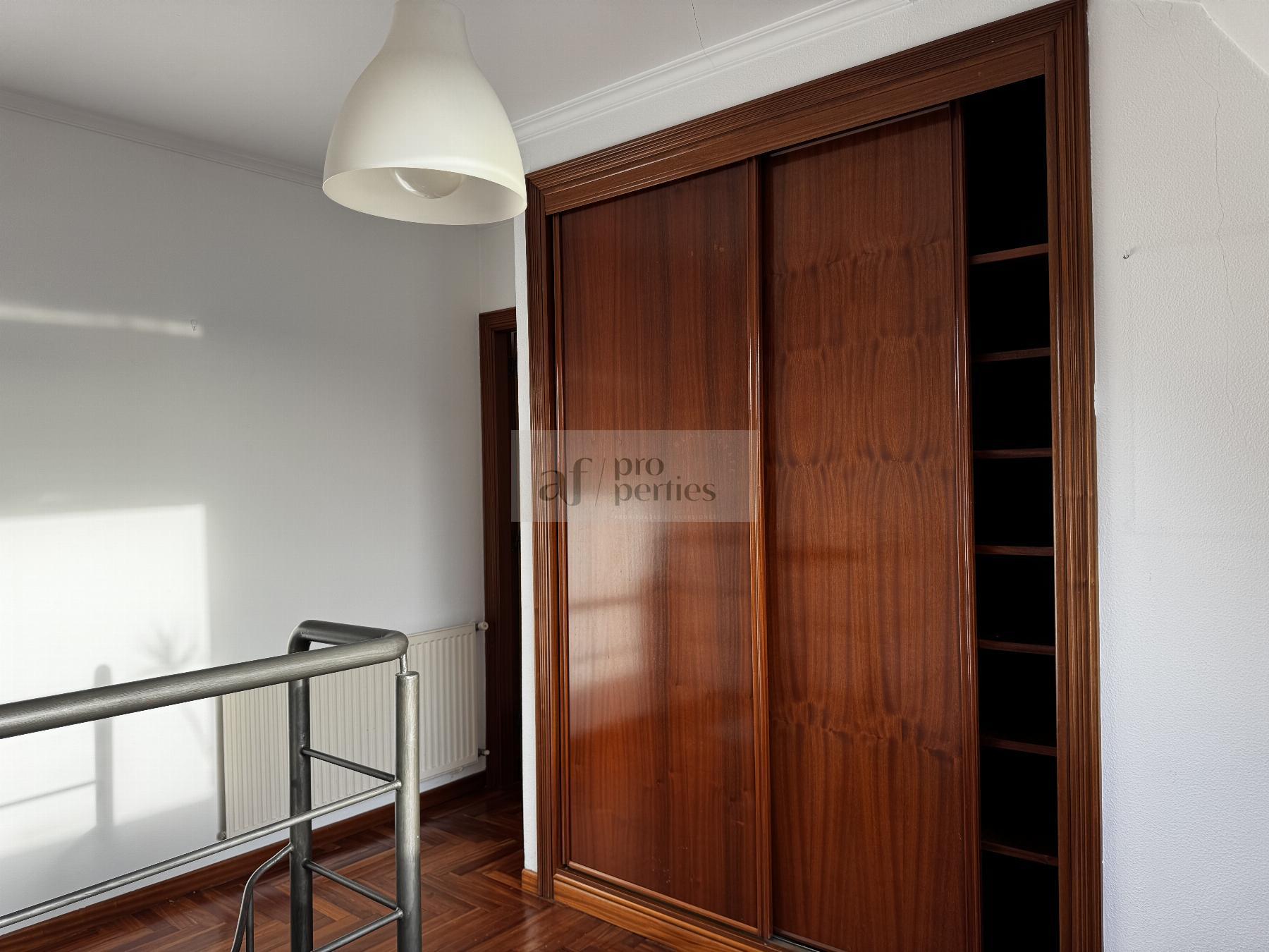 For rent of penthouse in Vigo