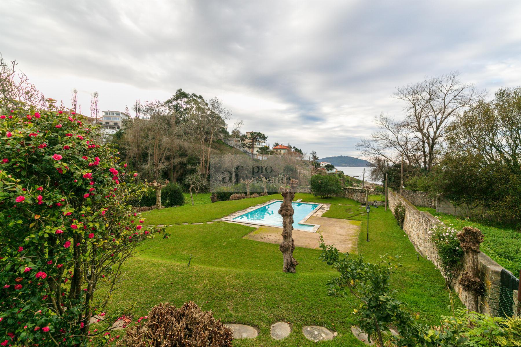 For sale of chalet in Vigo