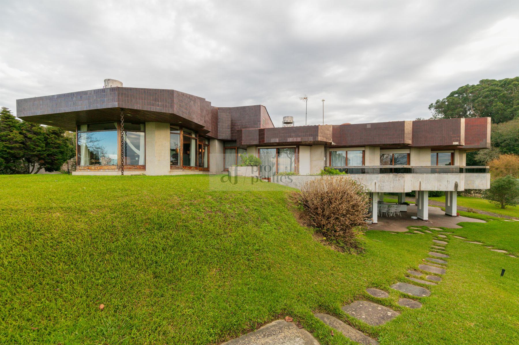 For sale of chalet in Vigo