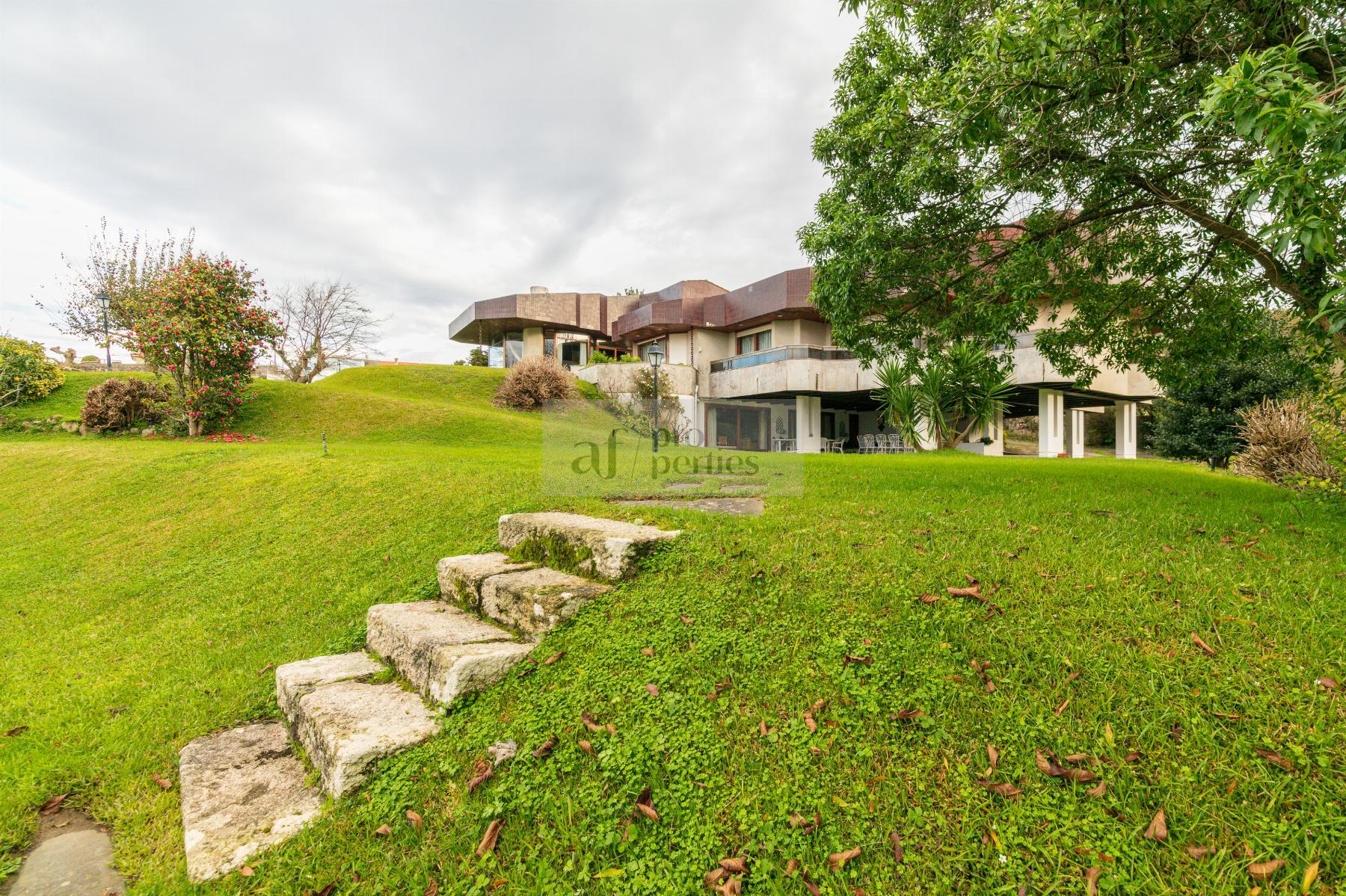 For sale of chalet in Vigo