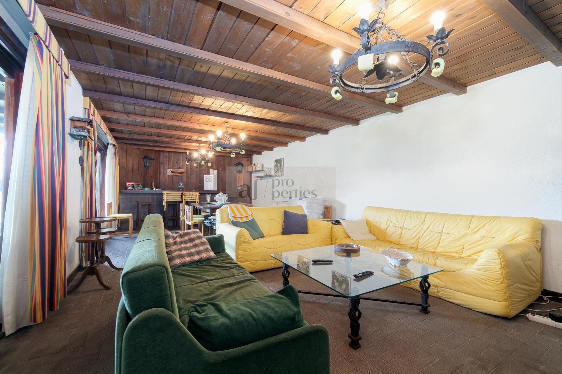For sale of chalet in Vigo