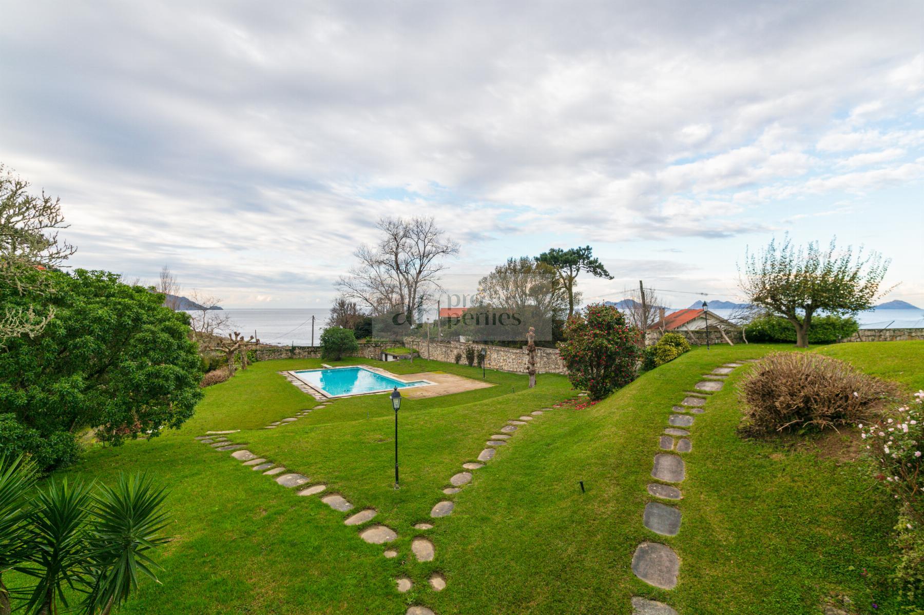 For sale of chalet in Vigo
