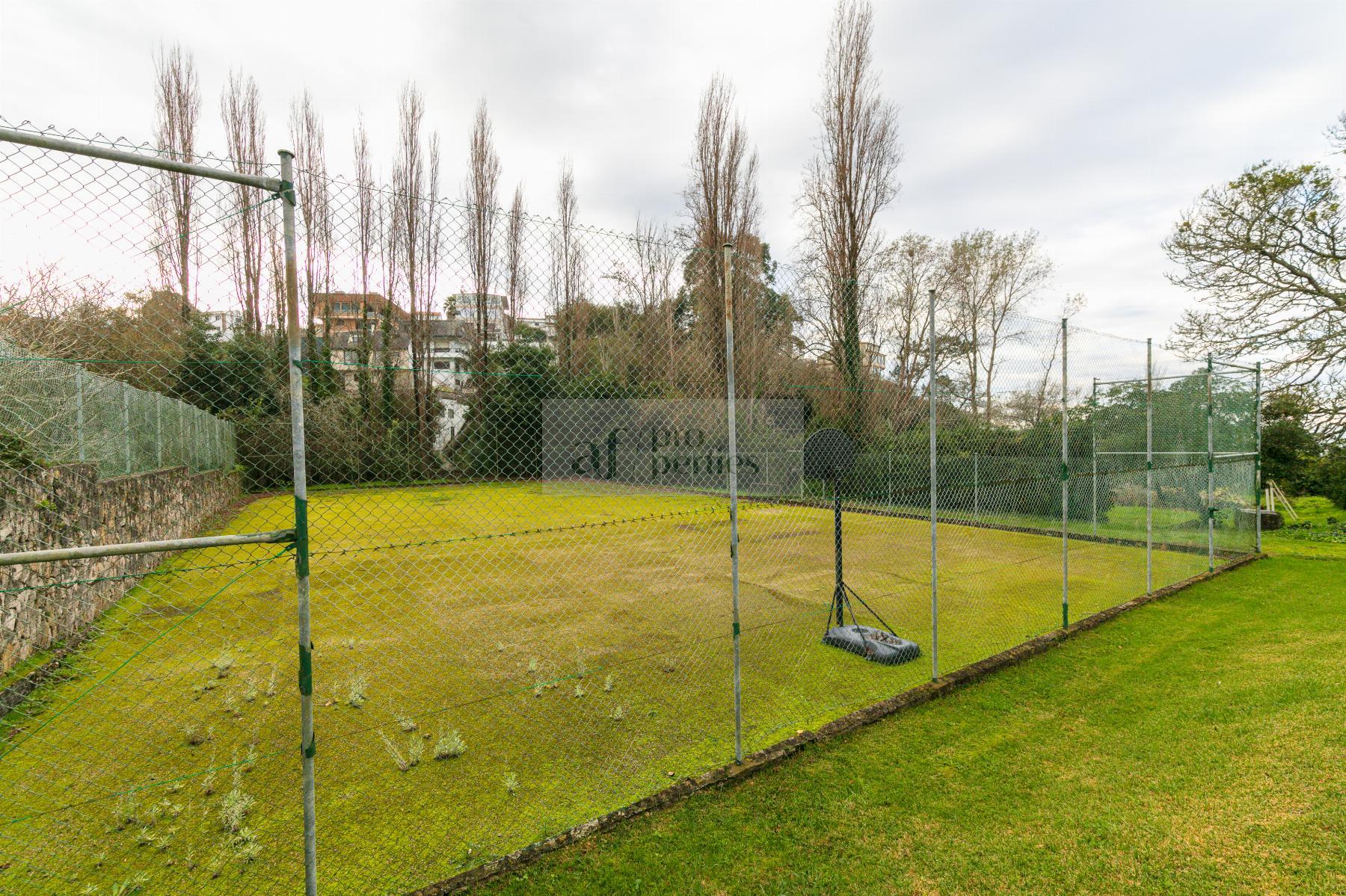 For sale of chalet in Vigo