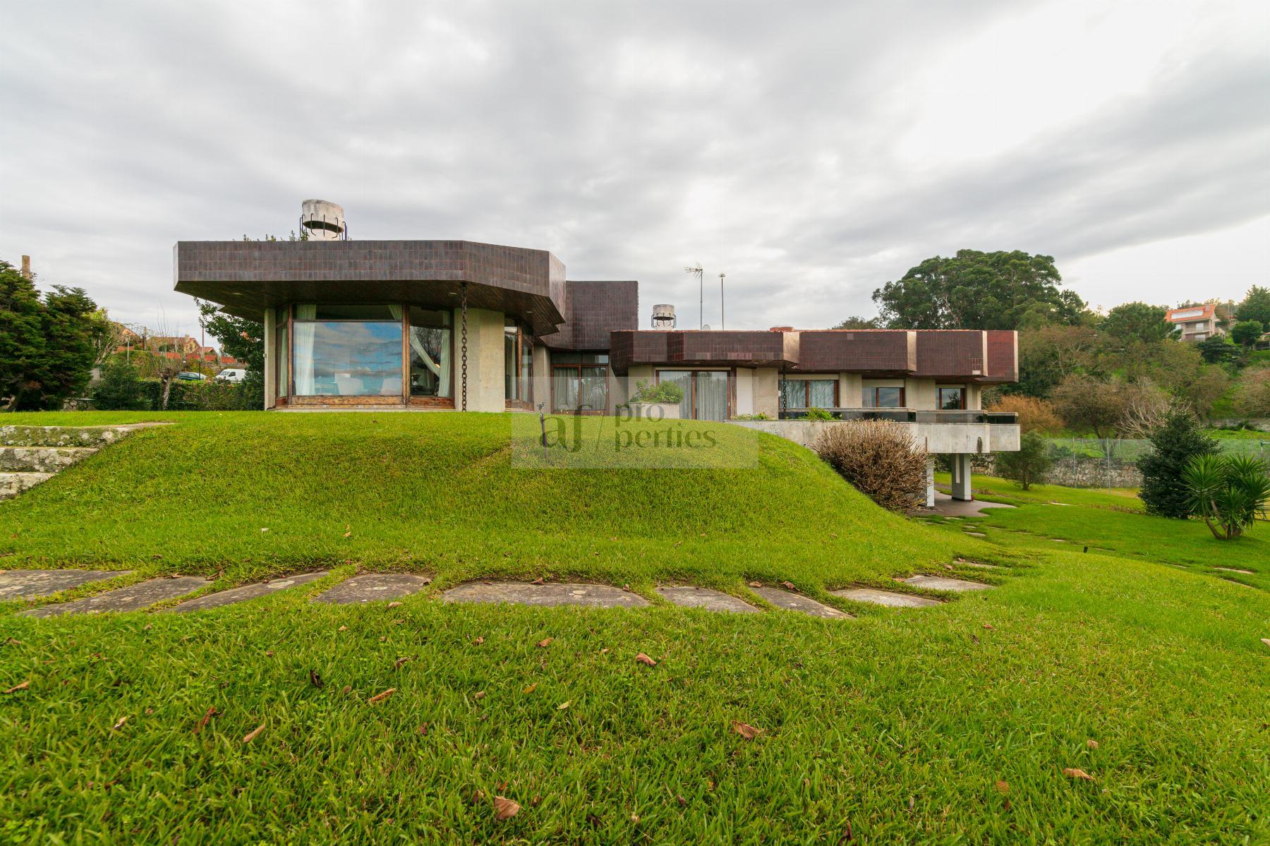 For sale of chalet in Vigo