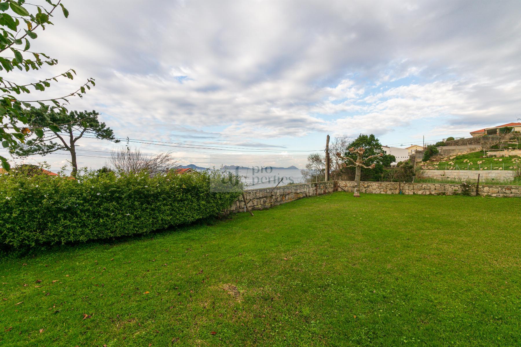 For sale of chalet in Vigo