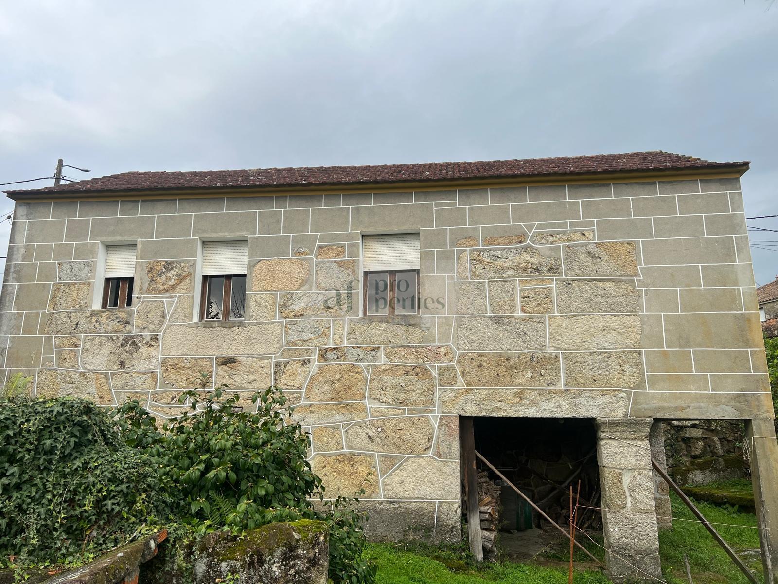 Venda de casa em Crecente