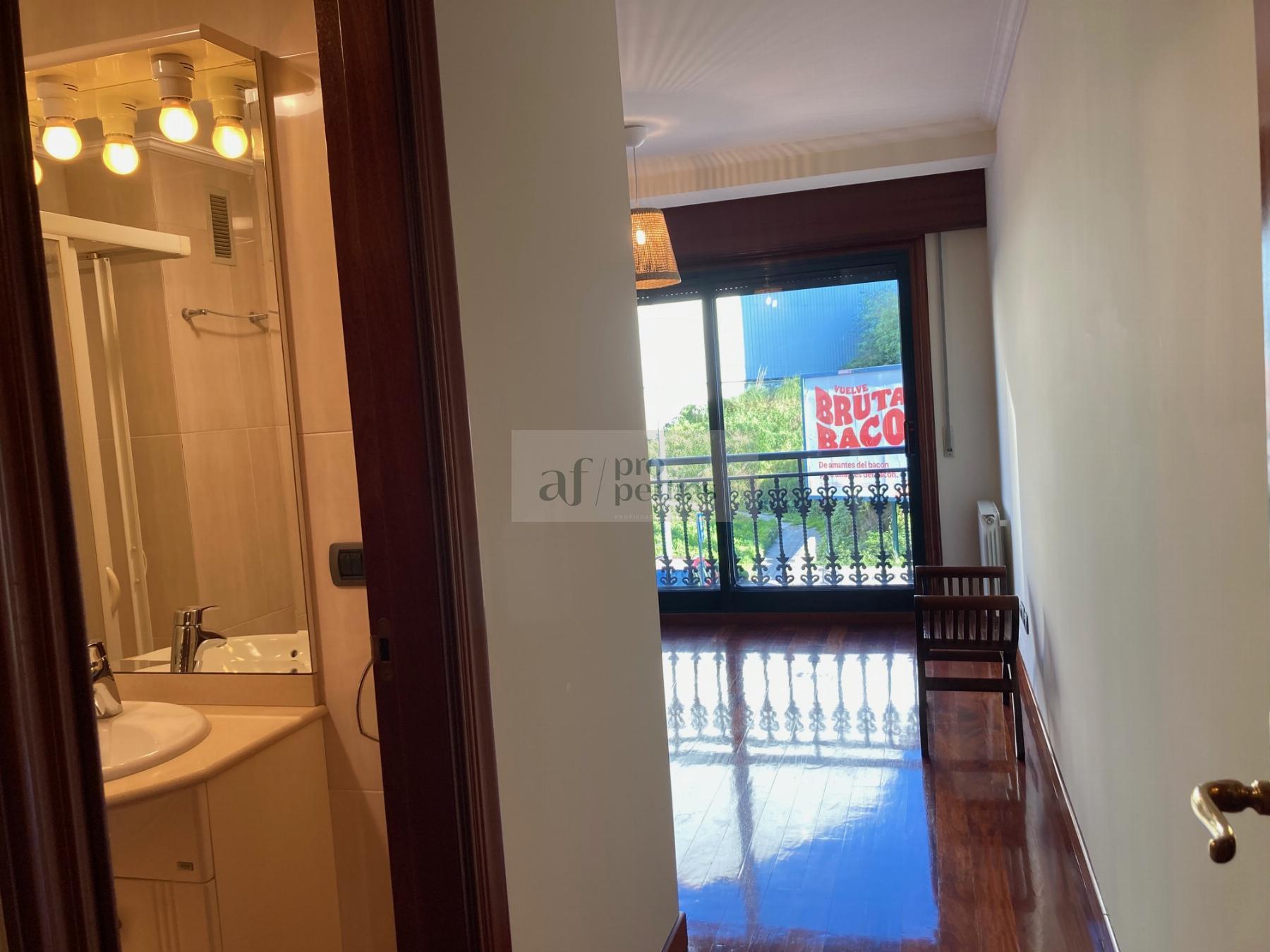 Miete von appartement in
 Vigo