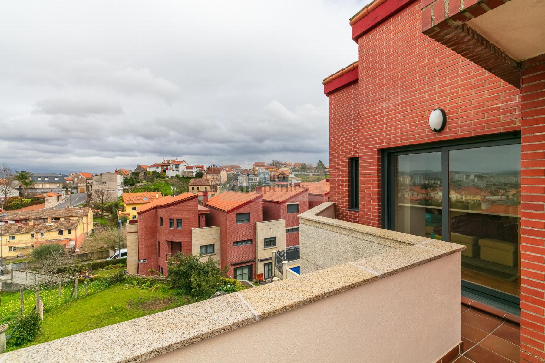 For sale of chalet in Vigo