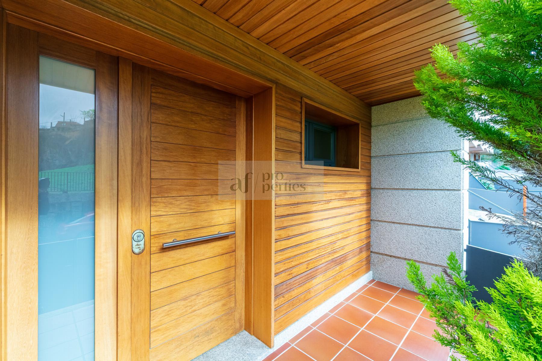 For sale of chalet in Vigo