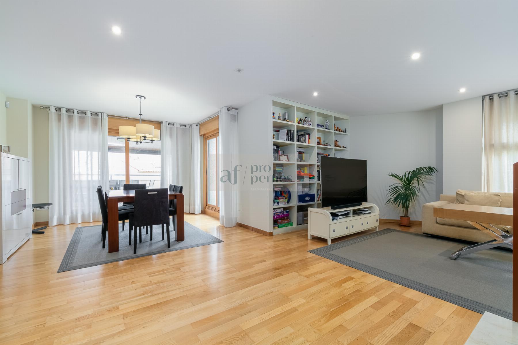 For sale of chalet in Vigo