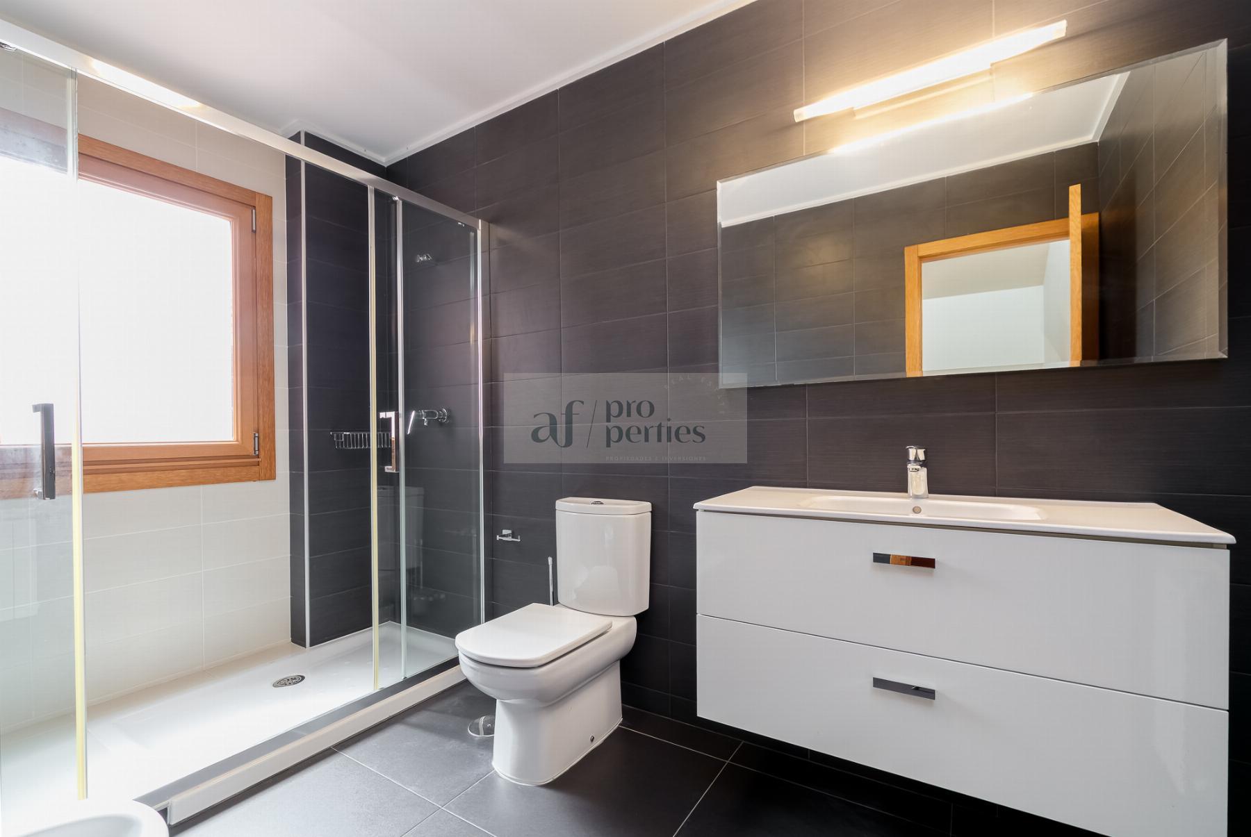 For sale of chalet in Vigo
