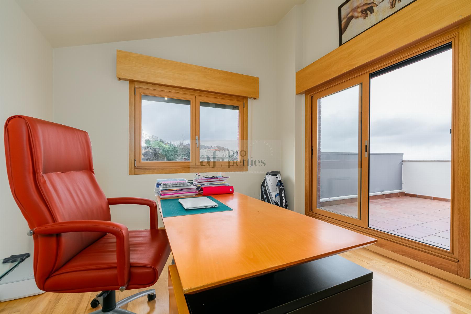 For sale of chalet in Vigo