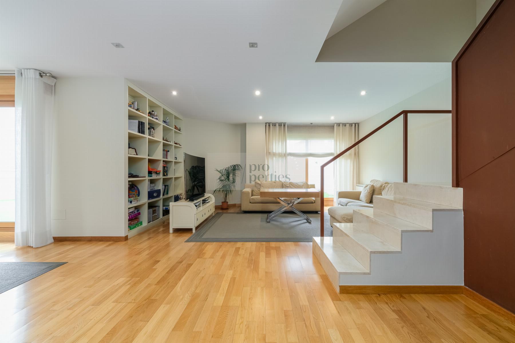 For sale of chalet in Vigo