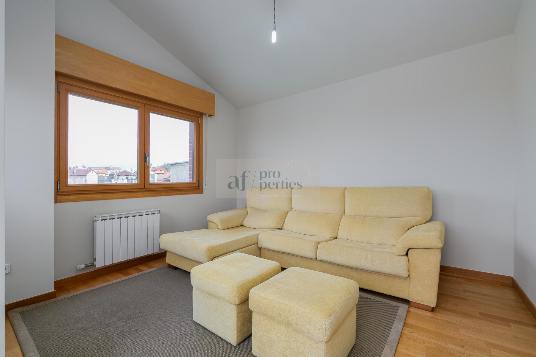 For sale of chalet in Vigo