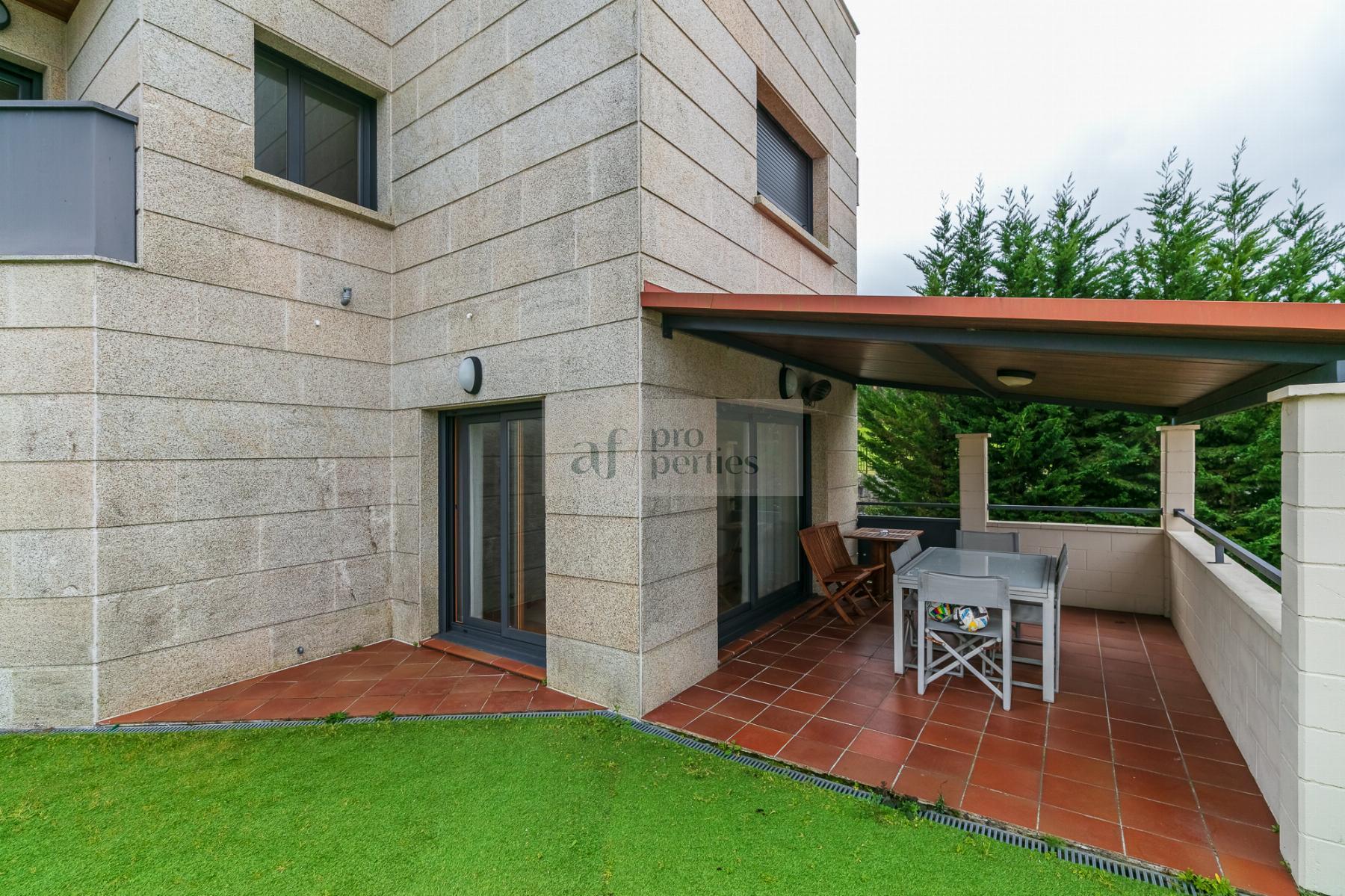 For sale of chalet in Vigo
