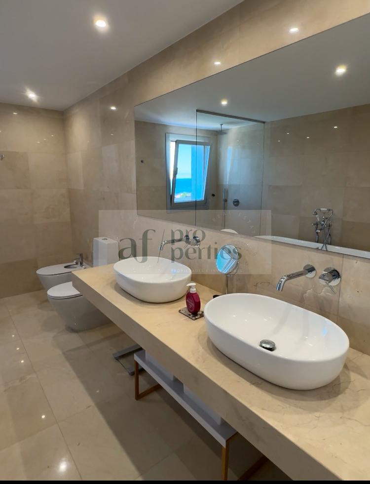 For rent of chalet in Vigo
