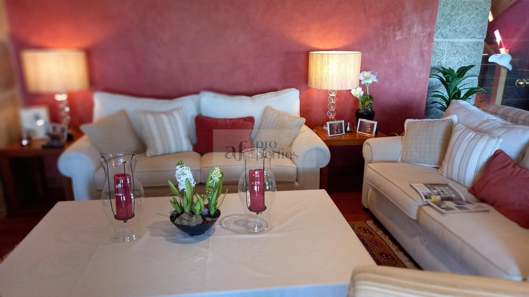 Zu verkaufen von chalet in
 Nigrán