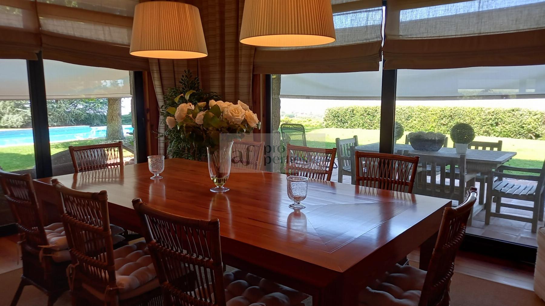 Zu verkaufen von chalet in
 Nigrán