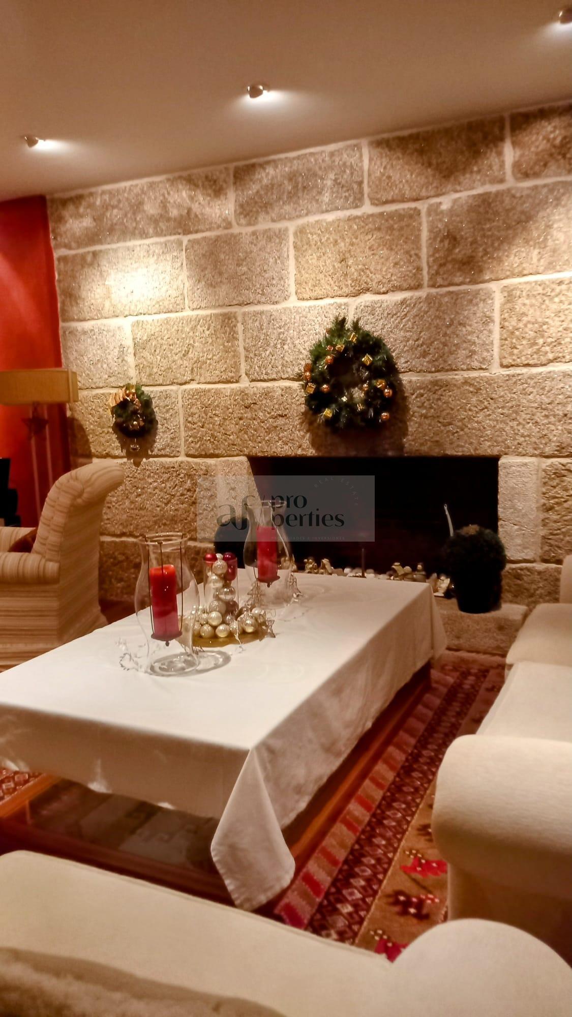 Zu verkaufen von chalet in
 Nigrán